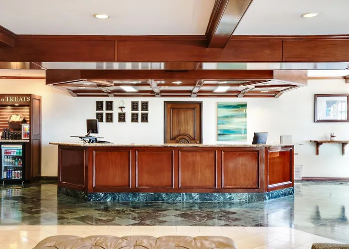 Ayres Suites Diamond Bar